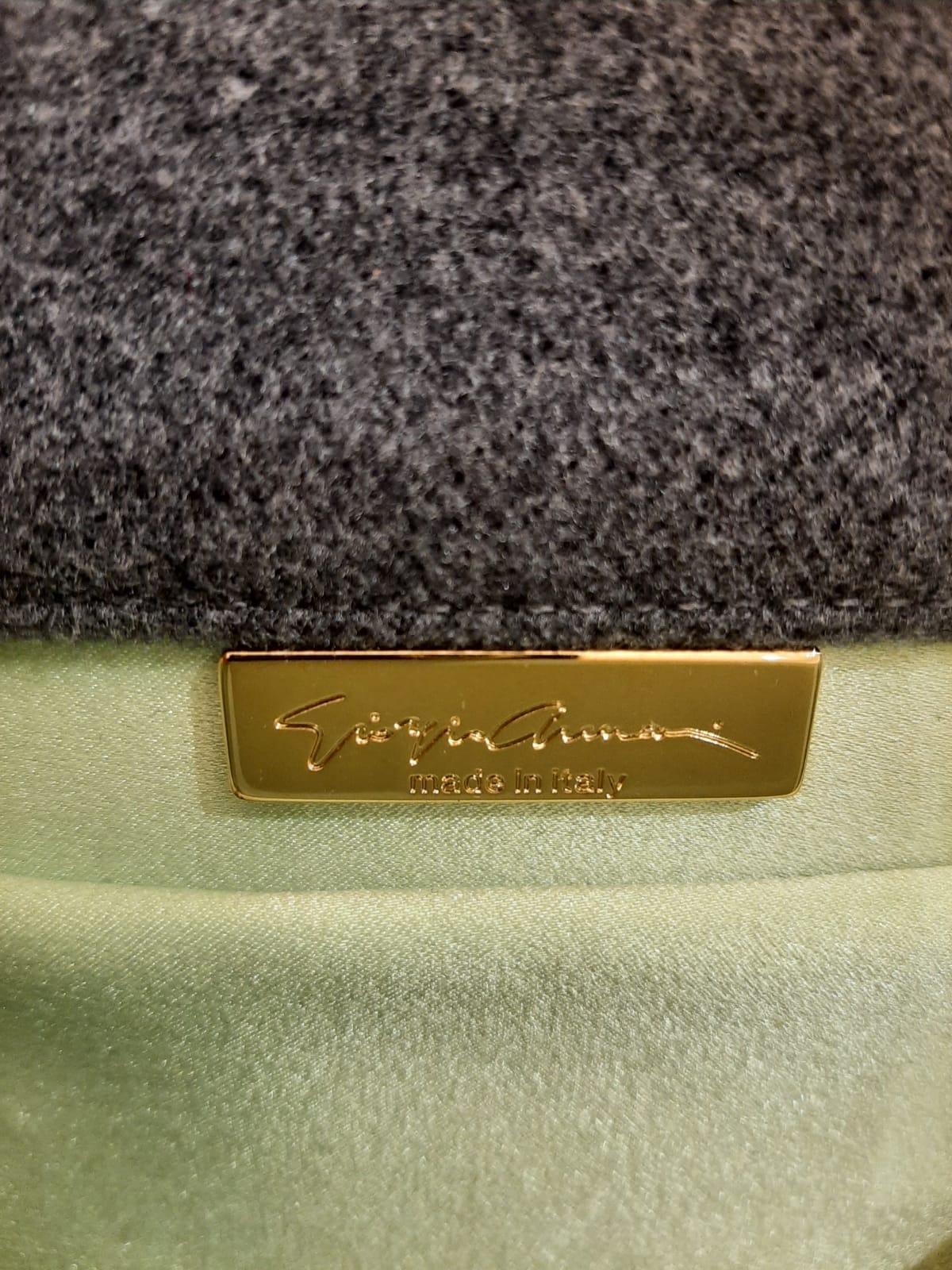 Giorgio Armani Tasche in Wolle gruen und anthrazit