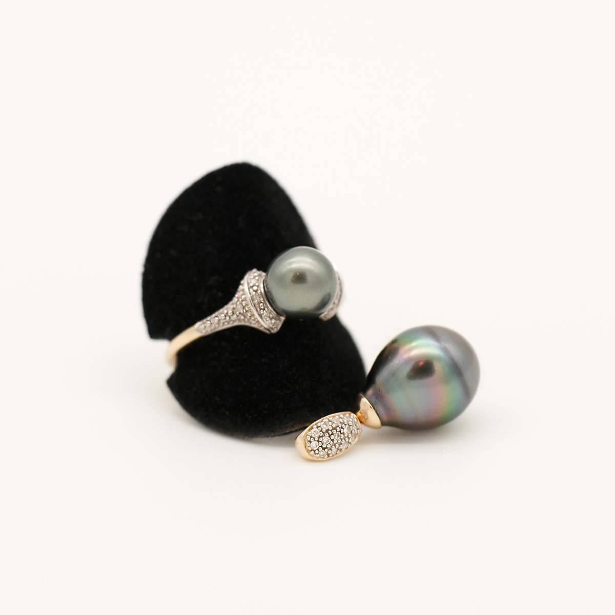 Ring mit Perle und Anhänger mit kleinen Steinen – Top Zustand