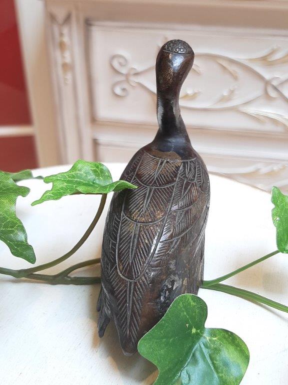 Asiatischer Bronzevogel – Rückansicht