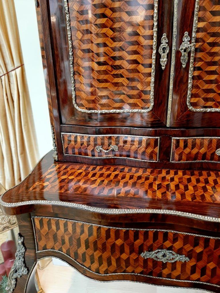 Würfelintarsie Palisander Bronze Sekretär Detailansicht Sekretär antik mit Würfelintarsie