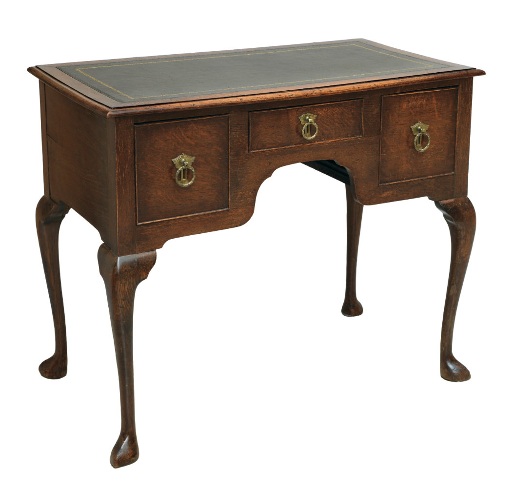 Schreibtisch Antik George England Ledereinlage Goldprägung Frontal1 Antiker Schreibtisch, George, aus England, Anfang des 18. Jahrhunderts, mit Ledereinlage in grün, frontal1