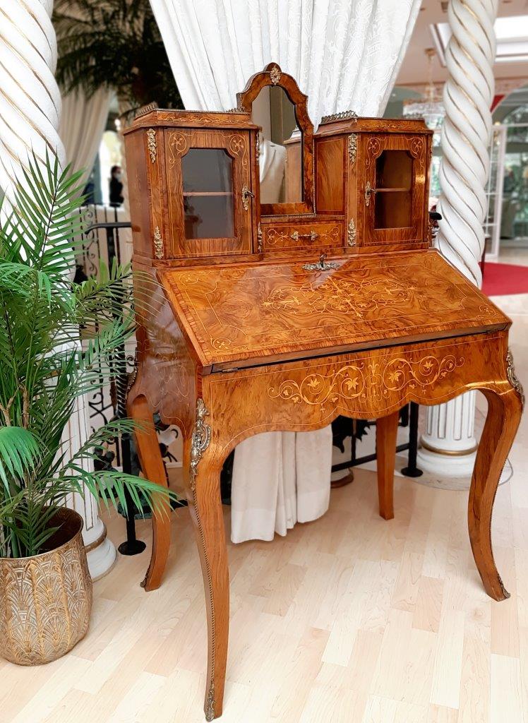 Sekretär 19. Jahrhundert Nussbaum Rosenholz sehr hochwertiger Sekretär aus dem 19. Jahrhundert