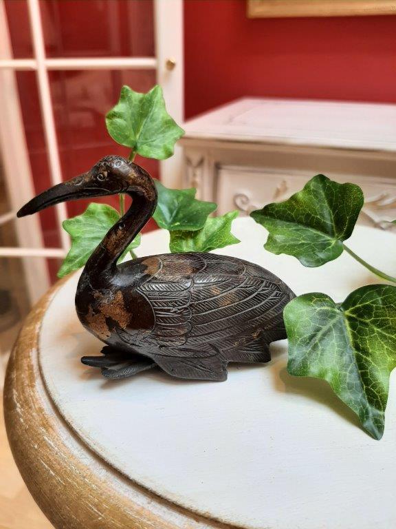 Asiatischer Bronzevogel – Seitenansicht