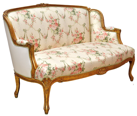 Antikes Sofa Schloss Vorderansicht