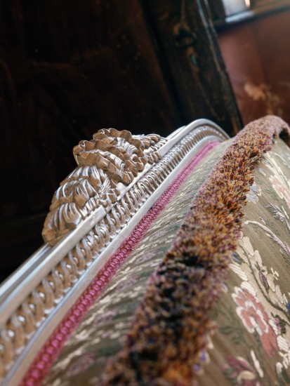 sofa-stilmoebel-klassisch-mario-galimberti-ambra-detail