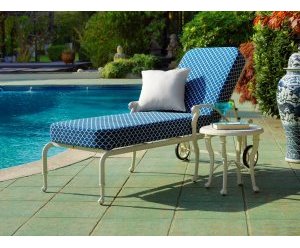 oxleys-furniture-luxor-lounger-3-2021