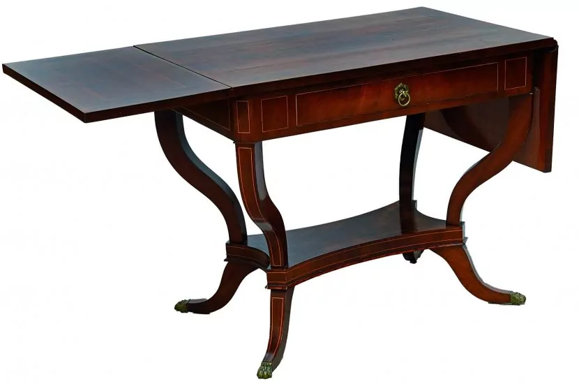 dsc_3416_antiker_schreibtisch_abgeklappt_frei_kl