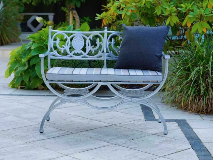 gartenmoebel-englisch-gartenbank-artemis-weiss-2