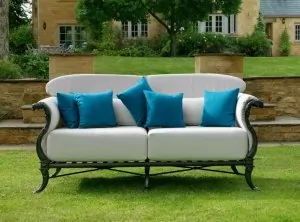 gartenmoebel-oxleys-2er-sofa-luxor-mattschwarz