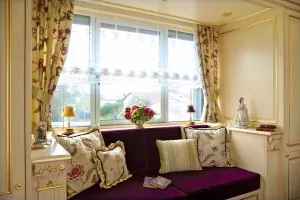 Schlafzimmer, Bank, Sitzecke, Fenster, Vorhang, Stoffe.