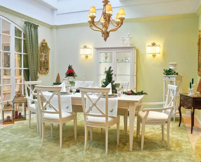 speisezimmer-esstisch-armlehnstuhl-lucinda-holz-italienisches-stilmoebel