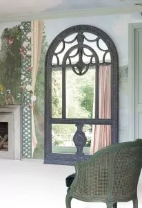 spiegel-pora-aussergewoehnlich-gross-europa-individuell-gestaltbar-oberflaechenwahl-holz-qualitaetsmoebel-frontal-5382